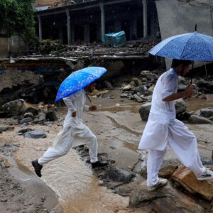 pakistani sel vurdu dsoden tibbi malzeme destegi GRXwcGSO