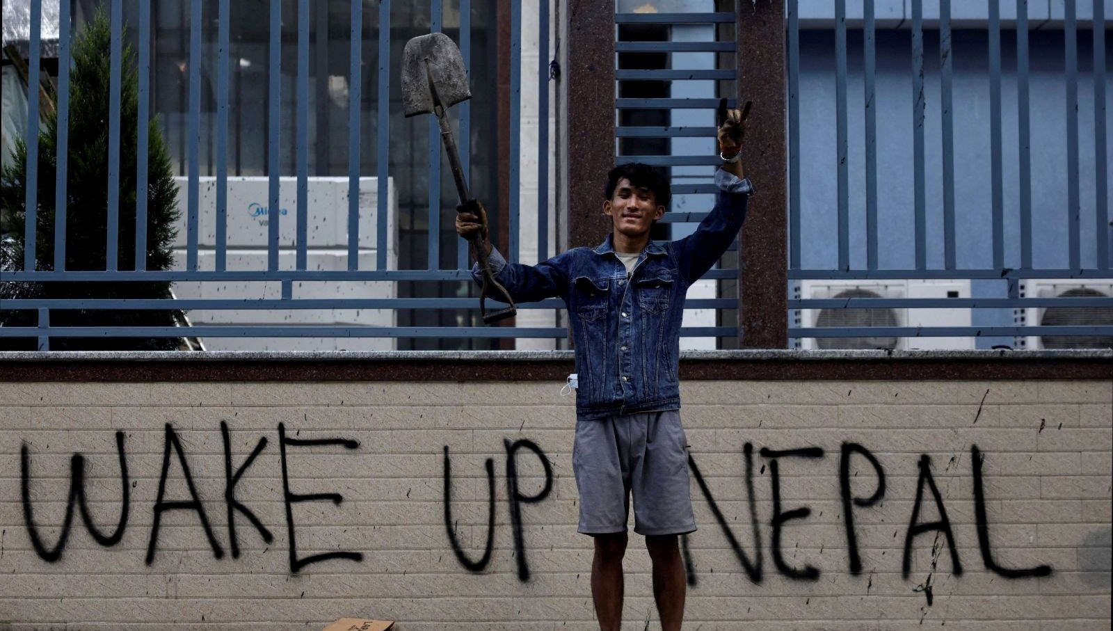 nepalde soz z kusaginda ilk kadin basbakan geliyor C71RT3LB