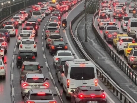Trafige haziranda 194 bin 740 yeni tasit katildi motorlu kara tasiti 345 milyonu asti TweEMz2Z